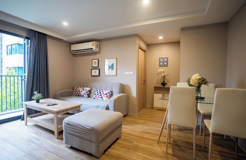Sathorn Apartment | Blossom Condo Sathon-Charoenrat
