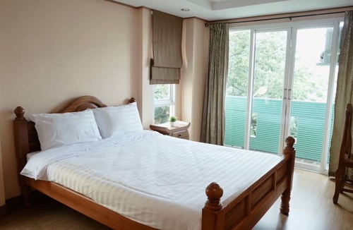 Bang Khun Phrom Apartment | One Deves