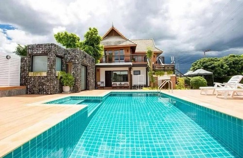 Chiang Mai Villa | Nomads Riverside Chiangmai