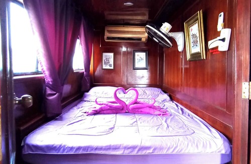 Phra Nakhon Boat Rental | Sabai Sabai Liveaboard Bangkok