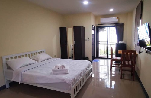 Krathum Baen Apartment | C Park