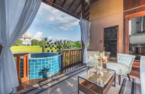 Luang Nuea Villa | The garden pool villa resort at doisaket