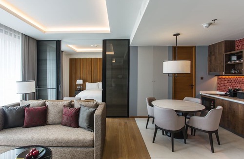 Chang Khlan Apartment | Anantara Chiang Mai Serviced Suites