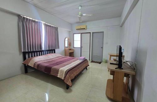 Mueang Samut Prakan District Apartment | เดอะสตาร์เพลส The Star Place