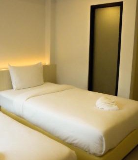 Ban Puek Hotel | โรงแรมพาราไดซ์อินน์
