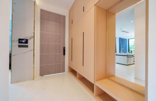 Chalong Villa | Brand new 4-bedroom villa with a high-ceiling living room, modern smart home, and private pool