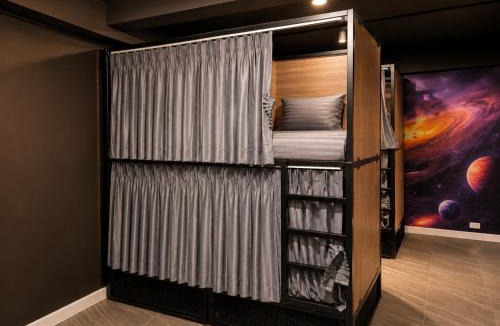 Talat Yot Hostel | Rere Hostel - รีรีโฮสเทล