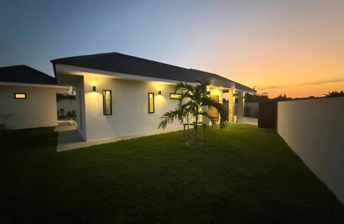 Hin Lek Fai Villa | Villa Naru
