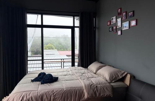 Thong Pha Phum House | ภารินเฮ้าส์ บ้านอีต่อง