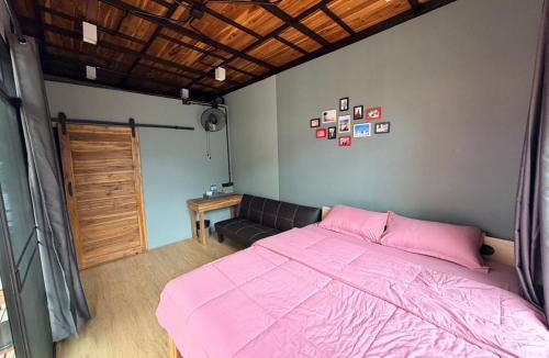 Thong Pha Phum House | ภารินเฮ้าส์ บ้านอีต่อง