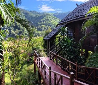 Pakbeng Hotel | The Luang Say Lodge