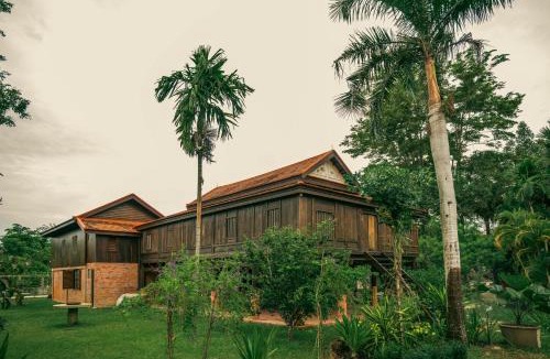 Siem Reap Villa | Hok Sokol's Villas by Ream Lek
