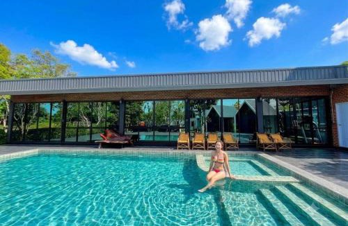 Prakhon Chai Hotel | อาริยา กรีนสเตย์ รีสอร์ท