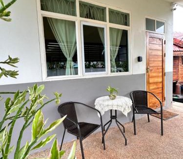 Makham Tia House | Baychai Garden Home, Surat Thani