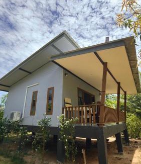 Chaloklum Apartment | The Canal Hut Chaloklum