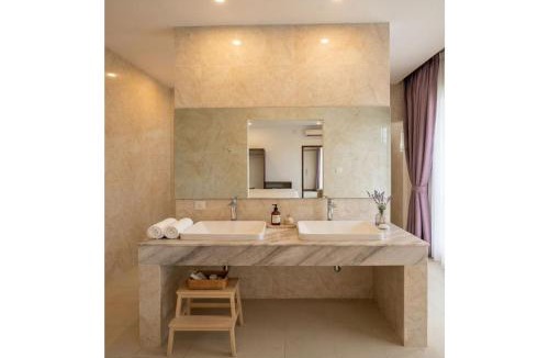 Mittakpheap Hotel | Ocean SHV Hotel