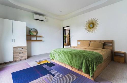 Hin Hong House | 2BR Spacious Villa Garden Family Pets