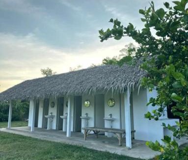 Suan Phueng House | สุขเสมอ แคมป์ปิ้ง สวนผึ้ง