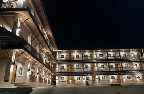 Warin Chamrap Hotel | สมบูรณ์เพลส2