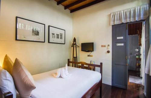 Wat Bowon Niwet Hotel | Baan Noppawong