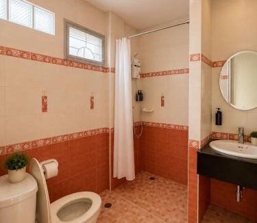 Hat Yai Hostel | Sann Thungsao Hostel - 5 min to Central Hatyai