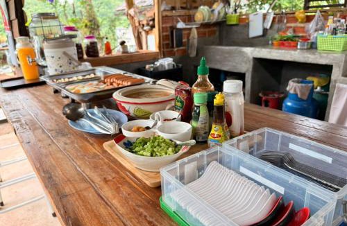 Bo Kluea House | บ้านดินภูปันสุข Phupansuk