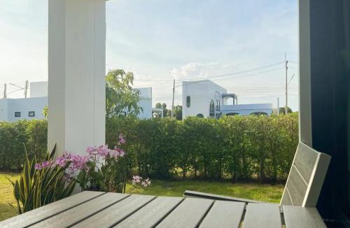 Kram Villa | Indigo Garden Villa by Somjai
