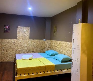 Koh Tao House | THIP bungalow family room