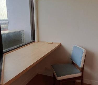 Bang Kra So Apartment | Chao Phraya River Breeze Condo with Tub near MRT