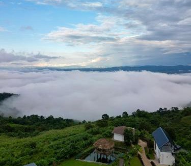Chiang Rai Hotel | Above The Clouds - Chiang Rai