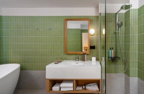 Khao Takiab Hotel | Anantasila Beach Resort Hua Hin