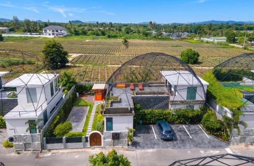 Hin Lek Fai Villa | Sawasdee pool villa hua hin