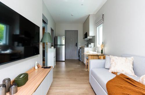 Ban Bo Han Apartment | Pool access apartments Serenity Nai Yang