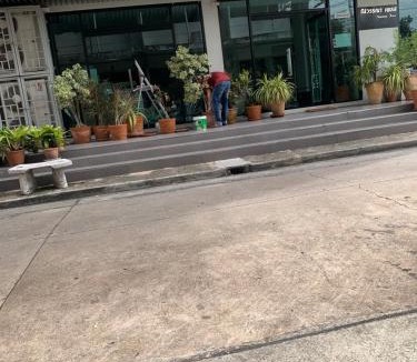 Ramkhamhaeng Apartment | Nawanna Place Mu Ban Vikorn Alley