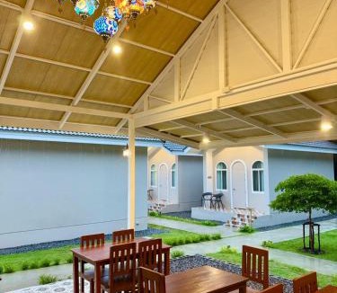Khlong Sok Resort | Hills & Hush Khao Sok Eco Resort
