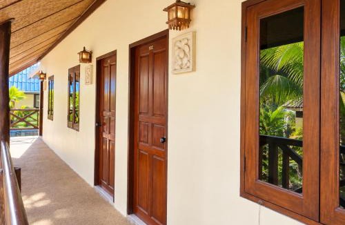 Chalong House | OASIS by Four Twenty
