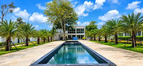 Thep Kasattri Hotel | Mangrove Resort Phuket Airport