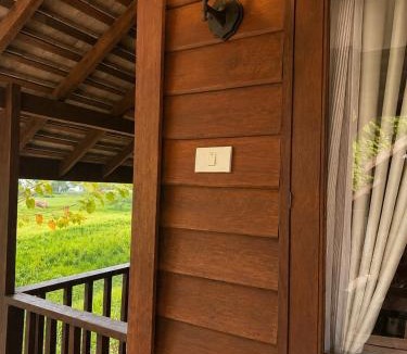 Mae Pong Hotel | Chaba Varee - ชบา วารี รีสอร์ท ดอยสะเก็ด เชียงใหม่