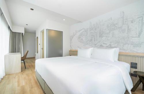 Arun Amarin Hotel | SureStay by Best Western Siriraj Bangkok