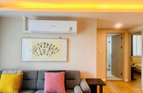 Chong Nonsi Apartment | Cosy Stay Home Sathorn