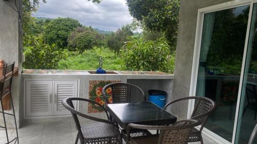 Nakhon Nayok House | ไร่กุสุมา แคมป์ปิ้ง f1