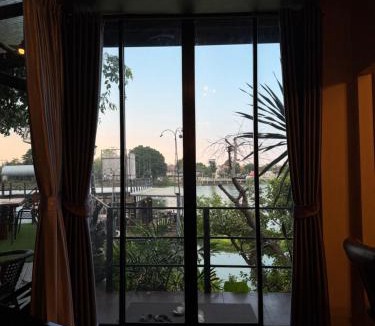 Ratchaburi House | River Life Inn