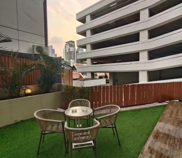 Sukhumvit House | Massive Townhouse in Sukhumvit 49 Terrace