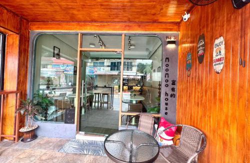 Bang Sare Hotel | MooMoohouse มูมู่เฮาส์