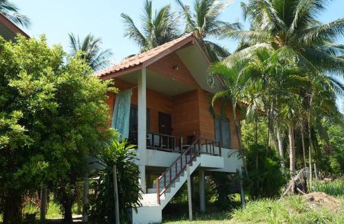 Thong Sala House | 300m to Beach Quiet Forest Fast WiFi
