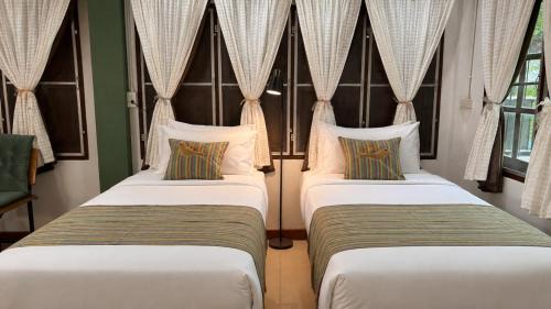 Mae Rim House | Retro at Mae Rim Eco Home Stay