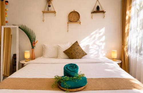 Hin Hong House | The Verandas