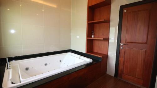 Nong Kwai Villa | The Doi Kham Safari Pool Villa Chiang Mai พูลวิลล่าเชียงใหม่ ใกล้ไนท์ซาฟารี พืชสวนโลก