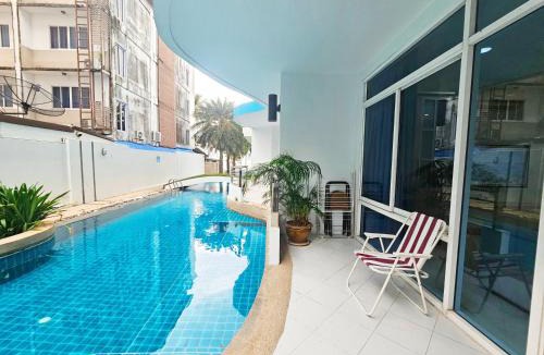 Ban Bang Saen Apartment | Condo The Beach Bangsaen 327-2 Pool-Access