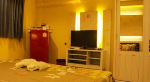Ban Bang Saen Hotel | RungRoj Panich Hotel